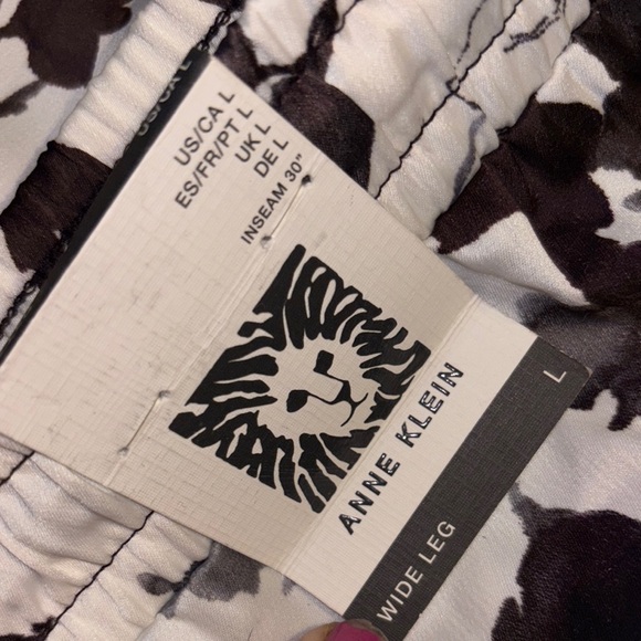 Anne Klein Black Floral Pants - Picture 7 of 7
